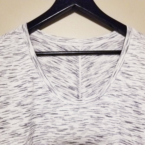 Lululemon Meant To Move Long Sleeve - Picture 6 of 11